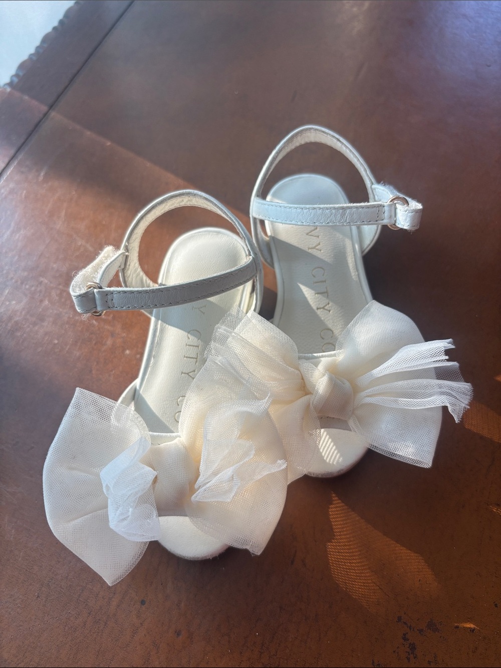 Ivy City Co Ivory Tulle Bow Kids Sandals